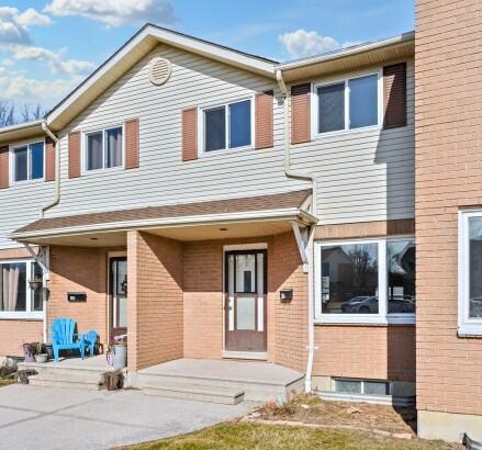 Fort Street Townhomes Exterior 2