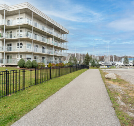 Skyline 151 Marina Park Ave Midland Exterior Photography 14